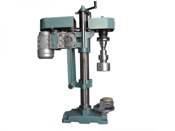 半自动三旋盖封口机